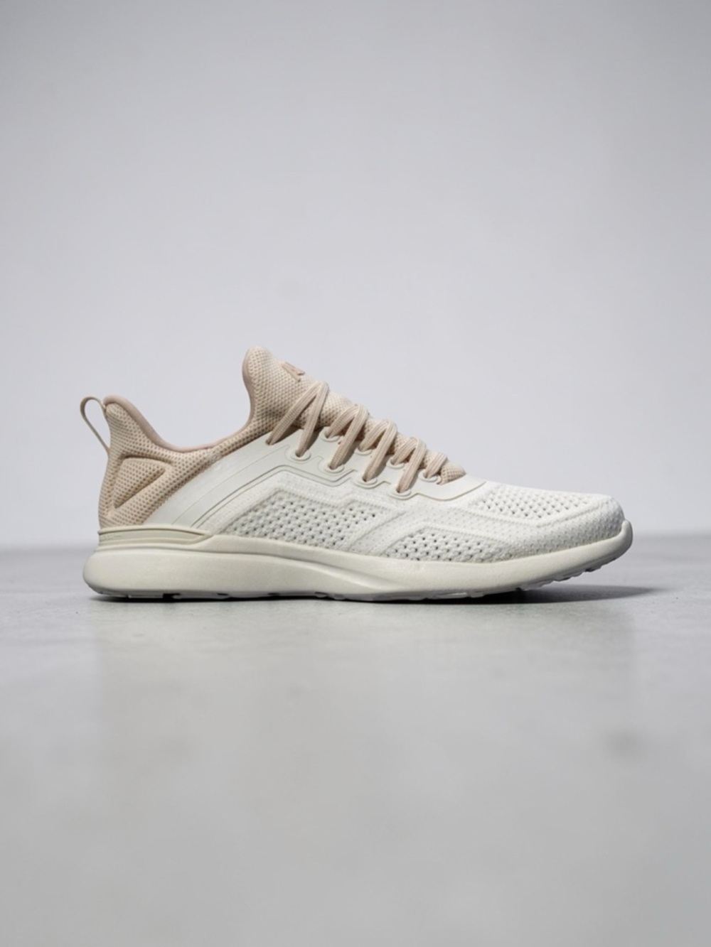 APL Women's Techloom Tracer Beach Metallic Pearl White Sneakers